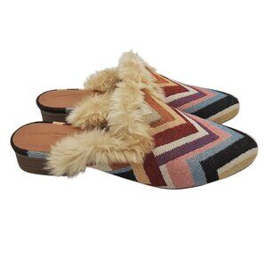 Universal Threads Like New Woven Faux Fur Mules Multicolored Chevron Shoes 8.5